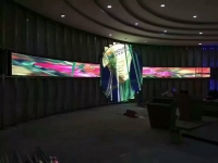 皇朝酒吧異形P4全彩LED顯示屏